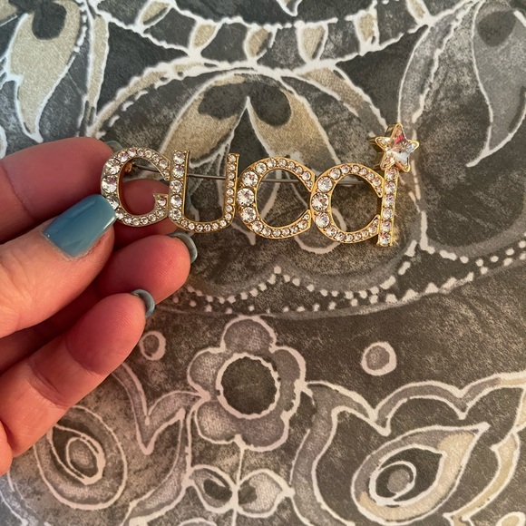 Gucci Scripted crystal brooch - Picture 6 of 8